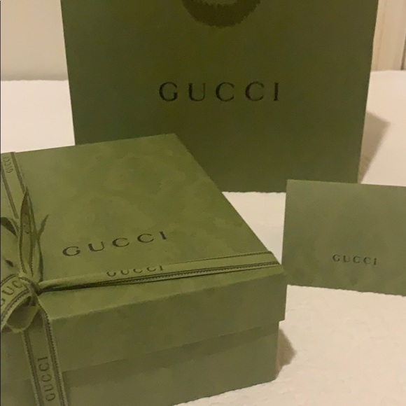 Gucci GG Marmont matelassé crossbody - Picture 6 of 14